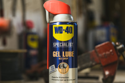 WD 40, spray de silicone para máquinas de academia
